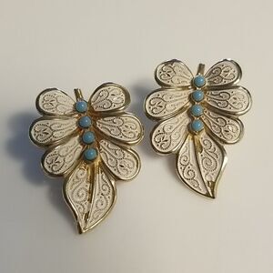 Vintage clip on earrings